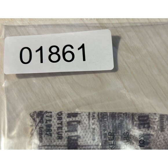 St. John Sport Blouse S USA Open Knit Travel Postage Stamp Preppy Casual Summer - Picture 10 of 10